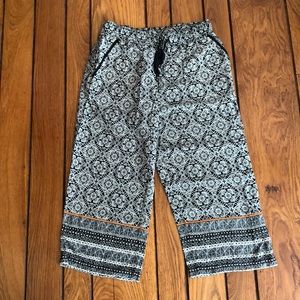 Anthropology Summer Crop Pants Size Small